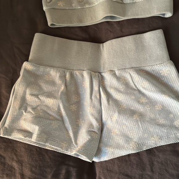 Frankie’s Bikinis Snowflake Pajama Set - Picture 5 of 8